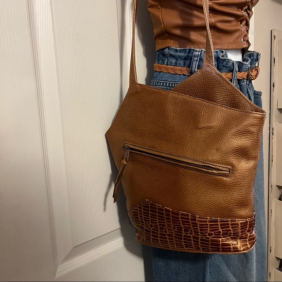 Max New York Copper Camel Croc Print Leather Asymmetrical Shoulder Crossbody Bag - Picture 3 of 10